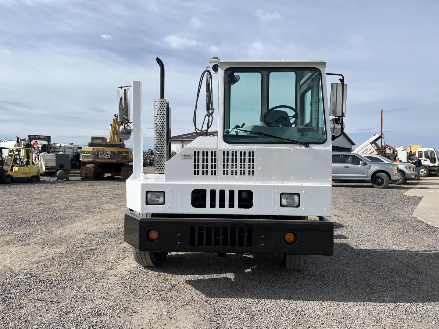 TRACTOCAMION DE SERVICIO OTTAWA 4X2